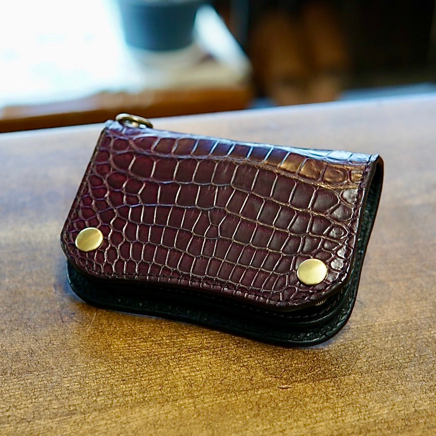 クロコダイルが一枚革でオーダー出来る