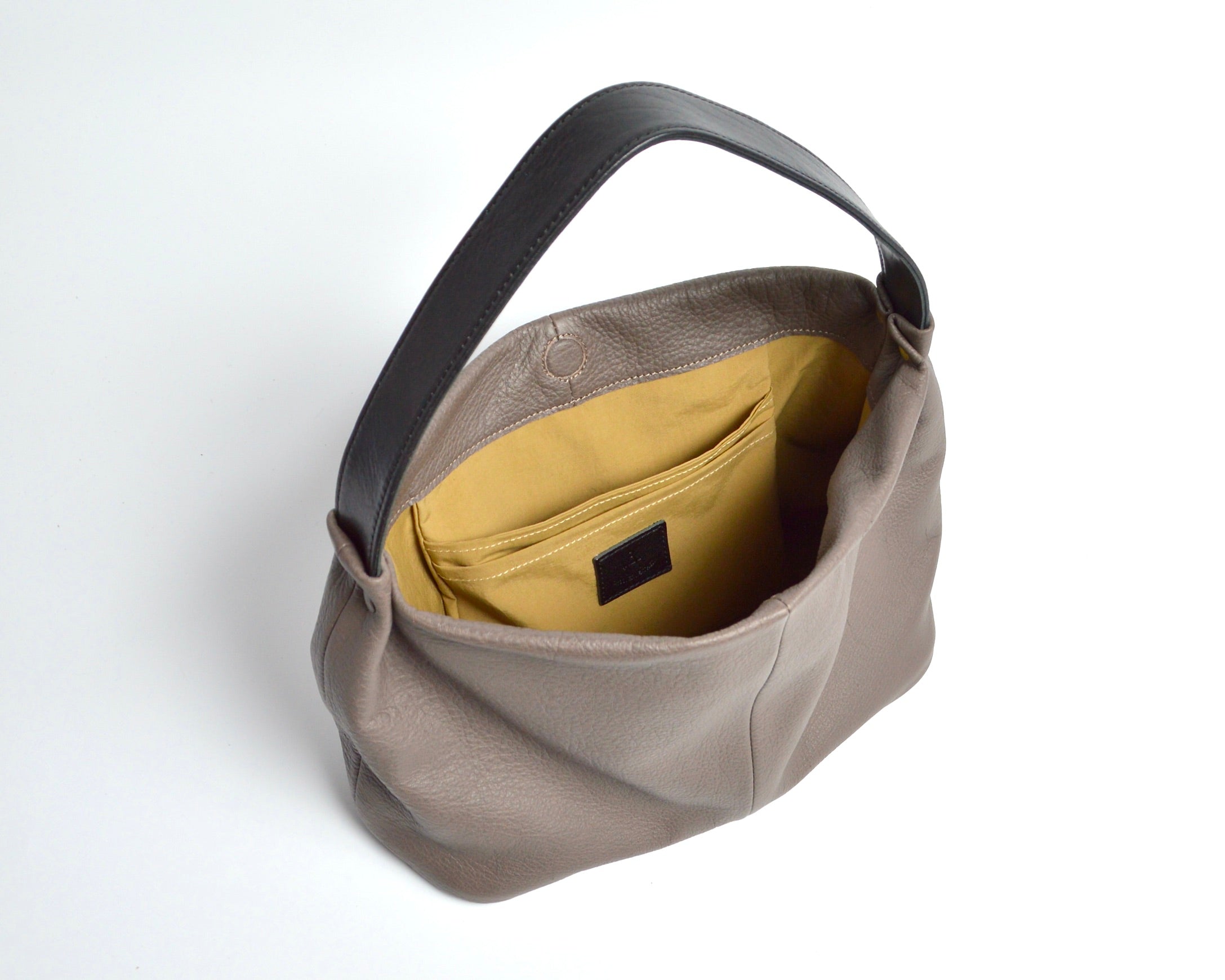 Shinshu deer leather: One-shoulder bag: DZO-100