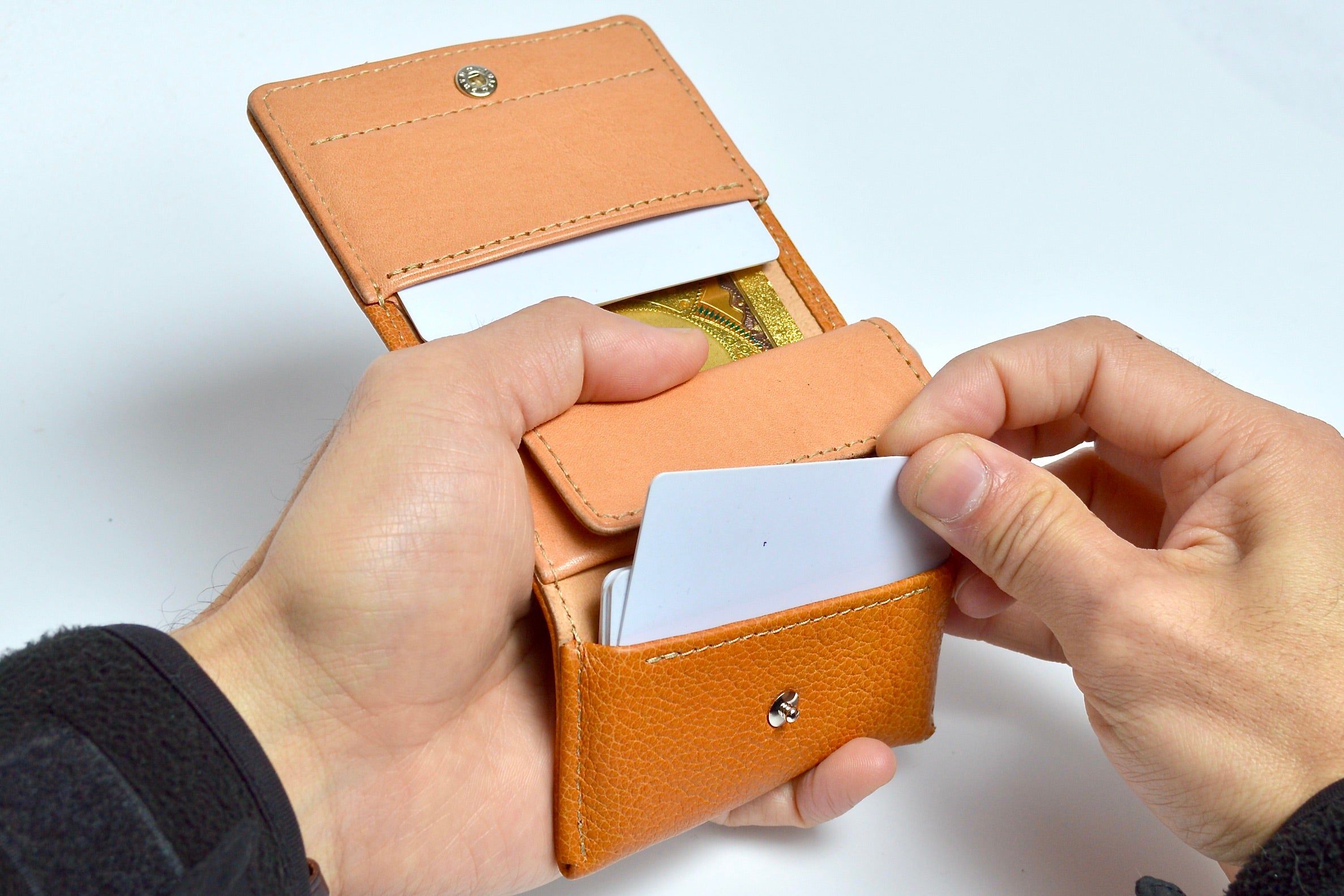 信州鹿革:DHD-100 薄型コンパクト