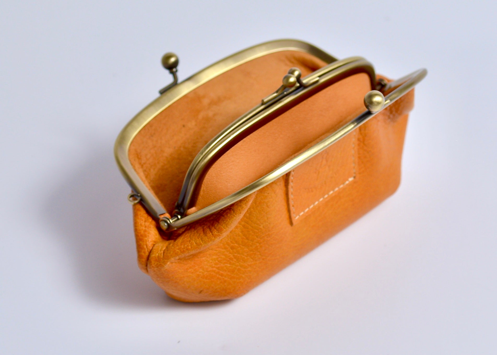 Shinshu deer leather: L zip wallet DLZ-100