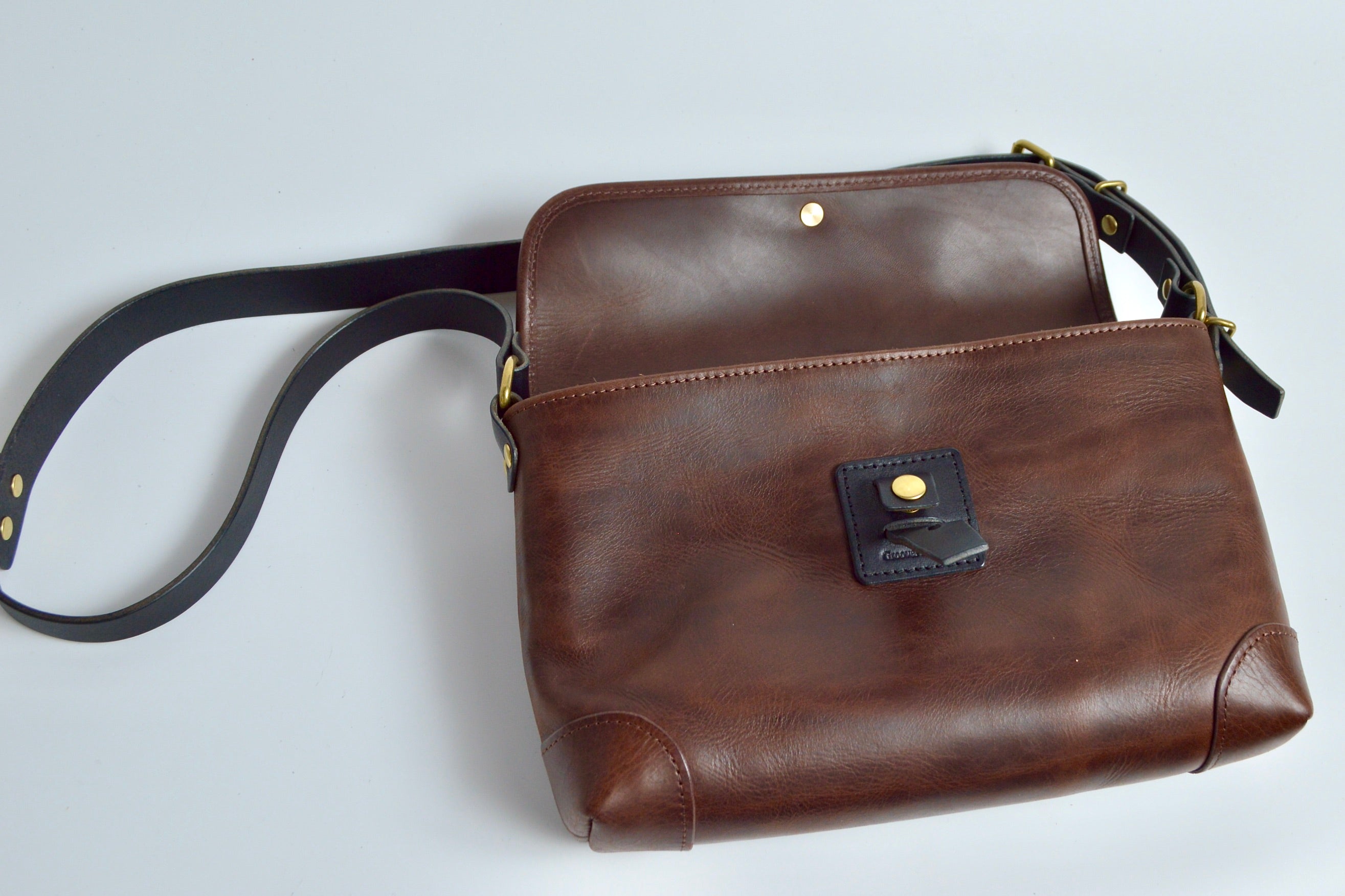 Messenger bag: GMB-100