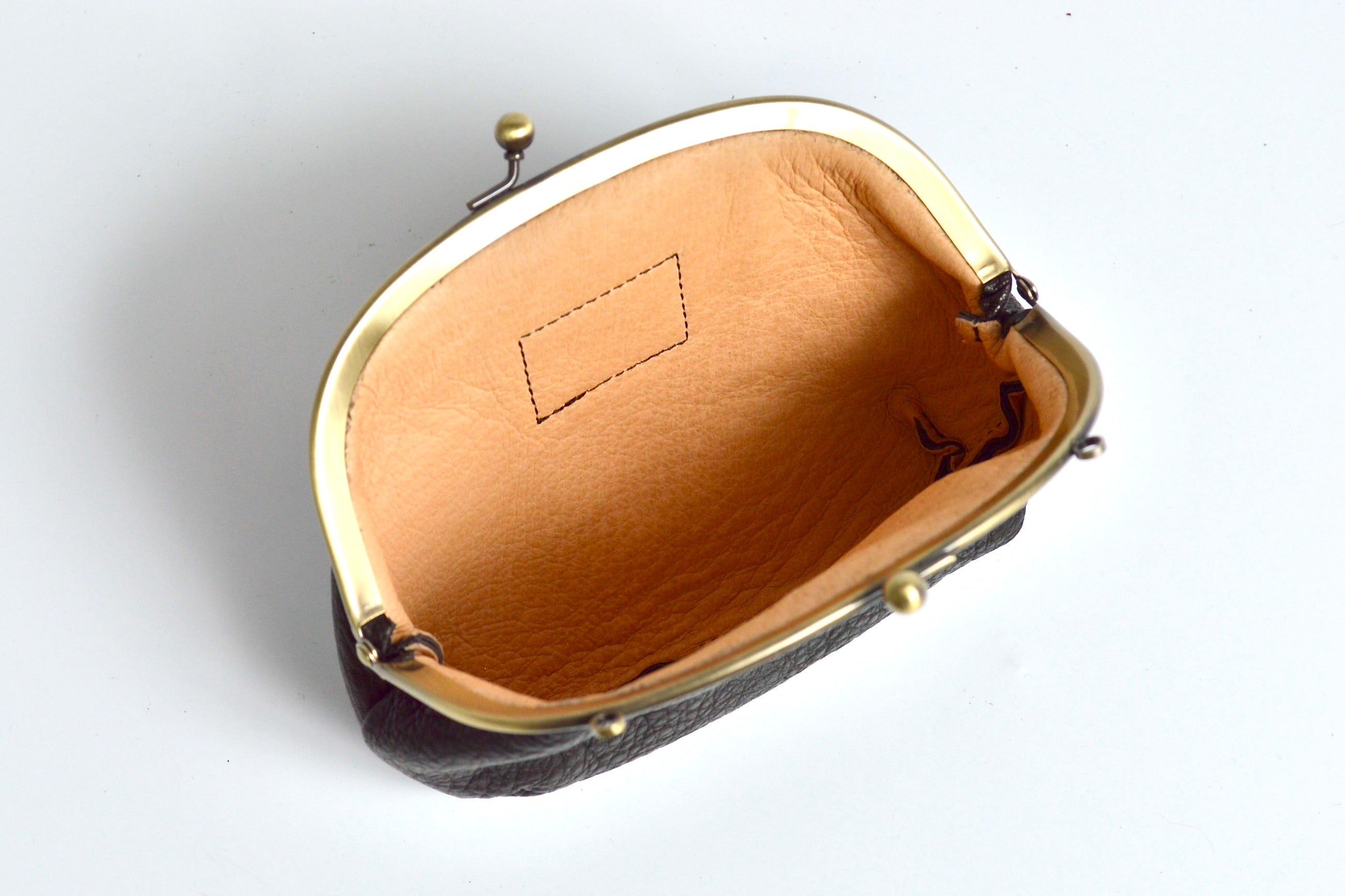 Shinshu deer leather: L zip wallet DLZ-100