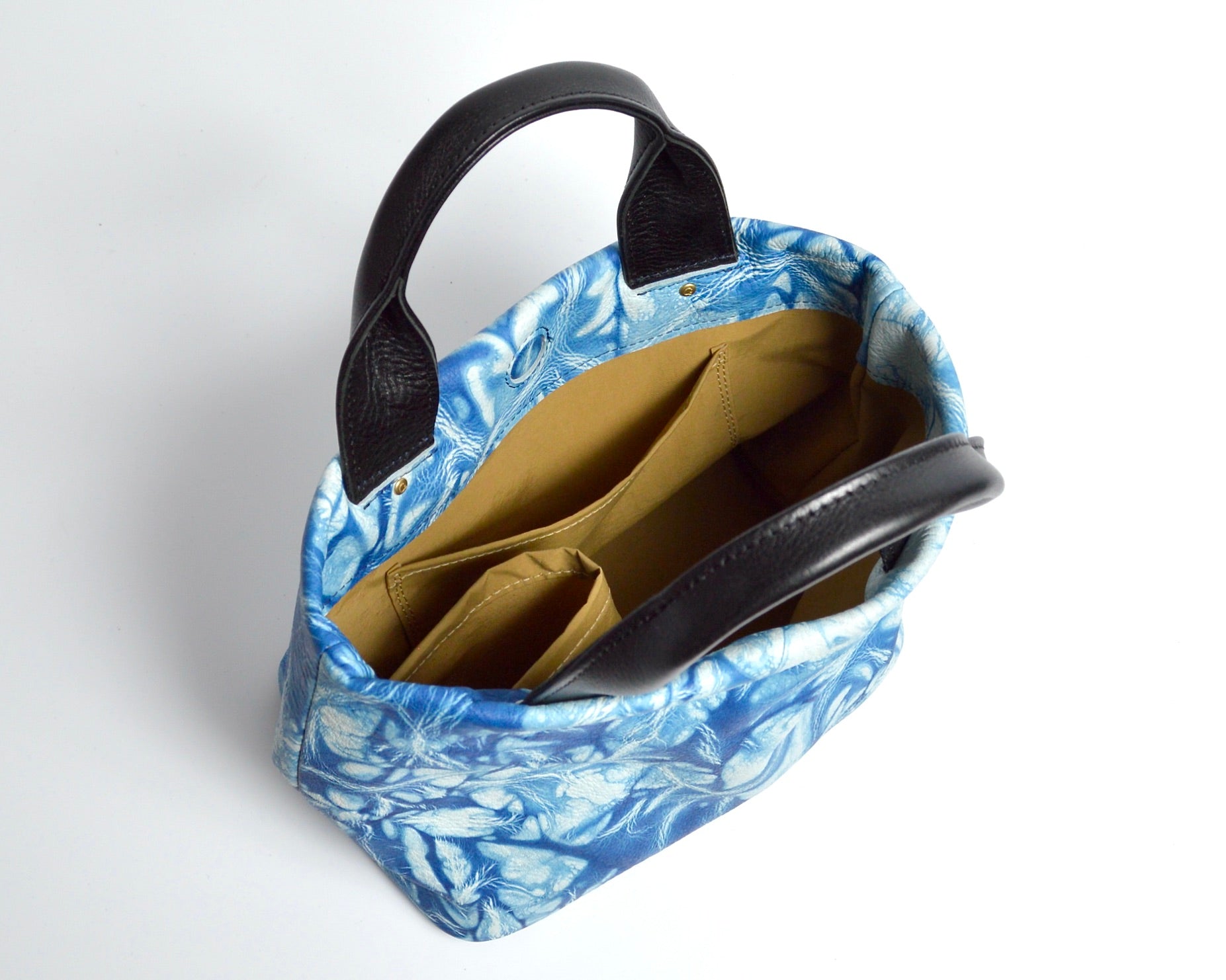 逢初革:バケットミニトート:ATB-100R(ランダム染め)