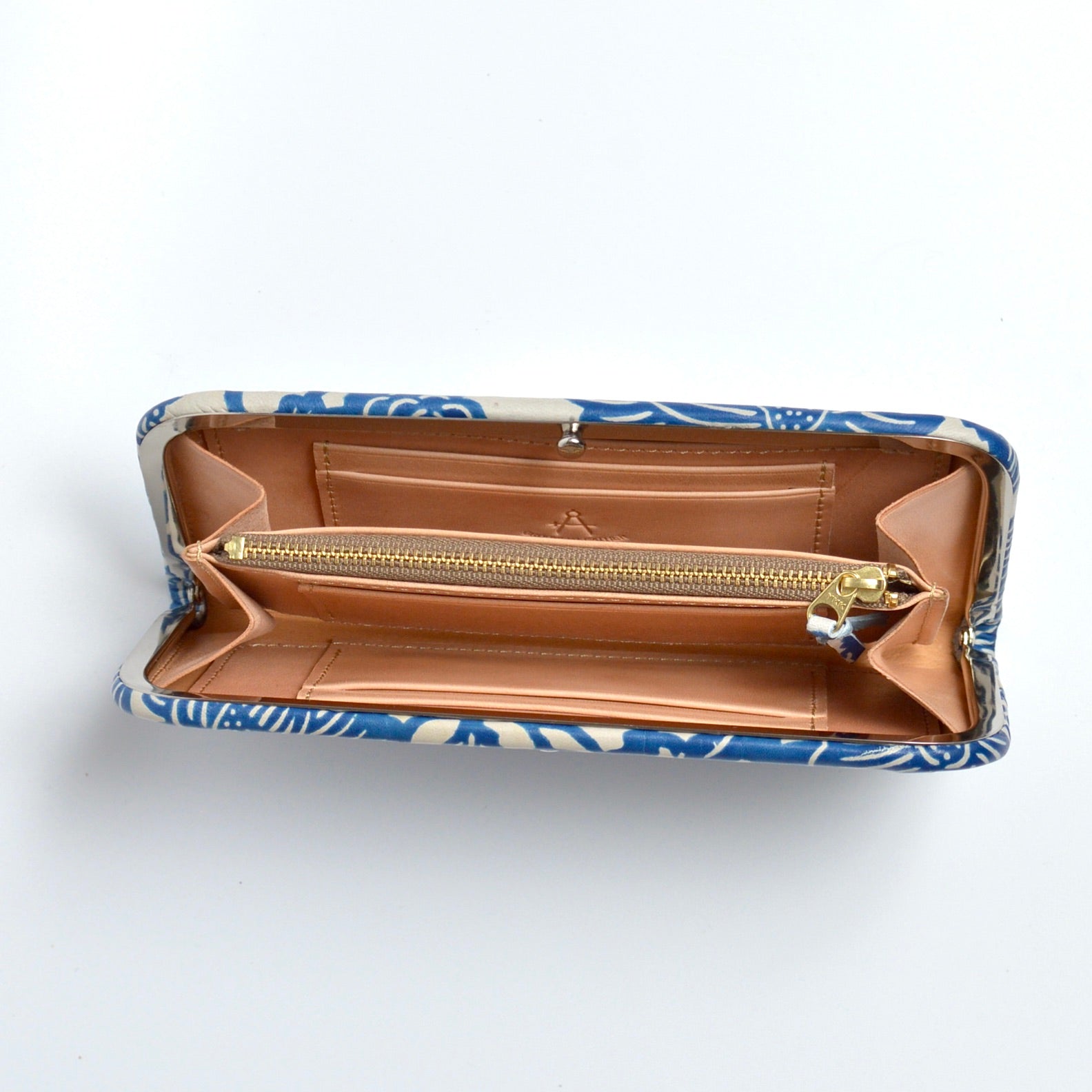 逢初レザー:がま口長財布:隠し口金:ADG-100(唐草)