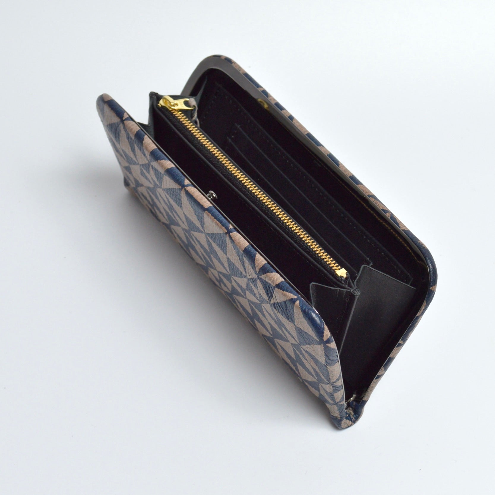 逢初レザー:がま口長財布:隠し口金:ADG-110(市松)