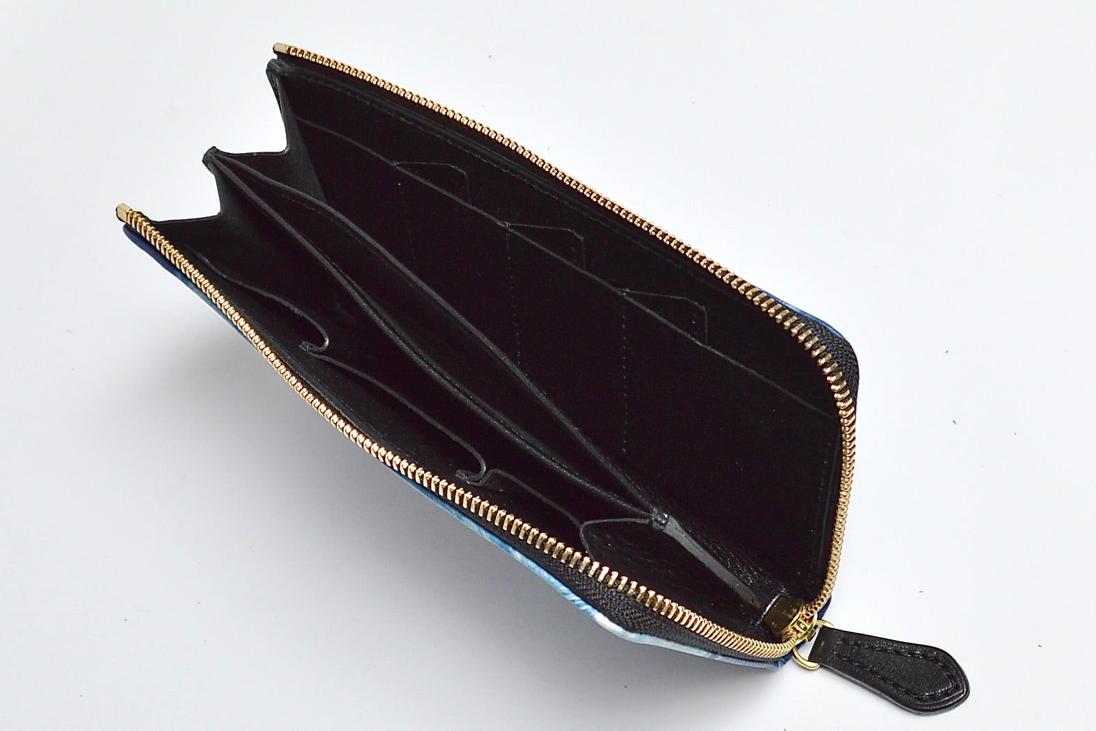 逢初レザー:Lジップウォレット ALZ-100R(ランダム染)