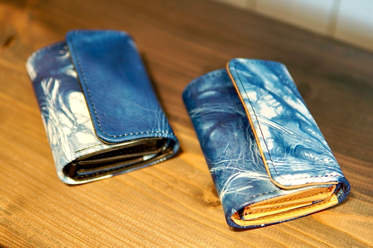 逢初レザー:三つ折りウォレット: AMS-100S(絞り染め)