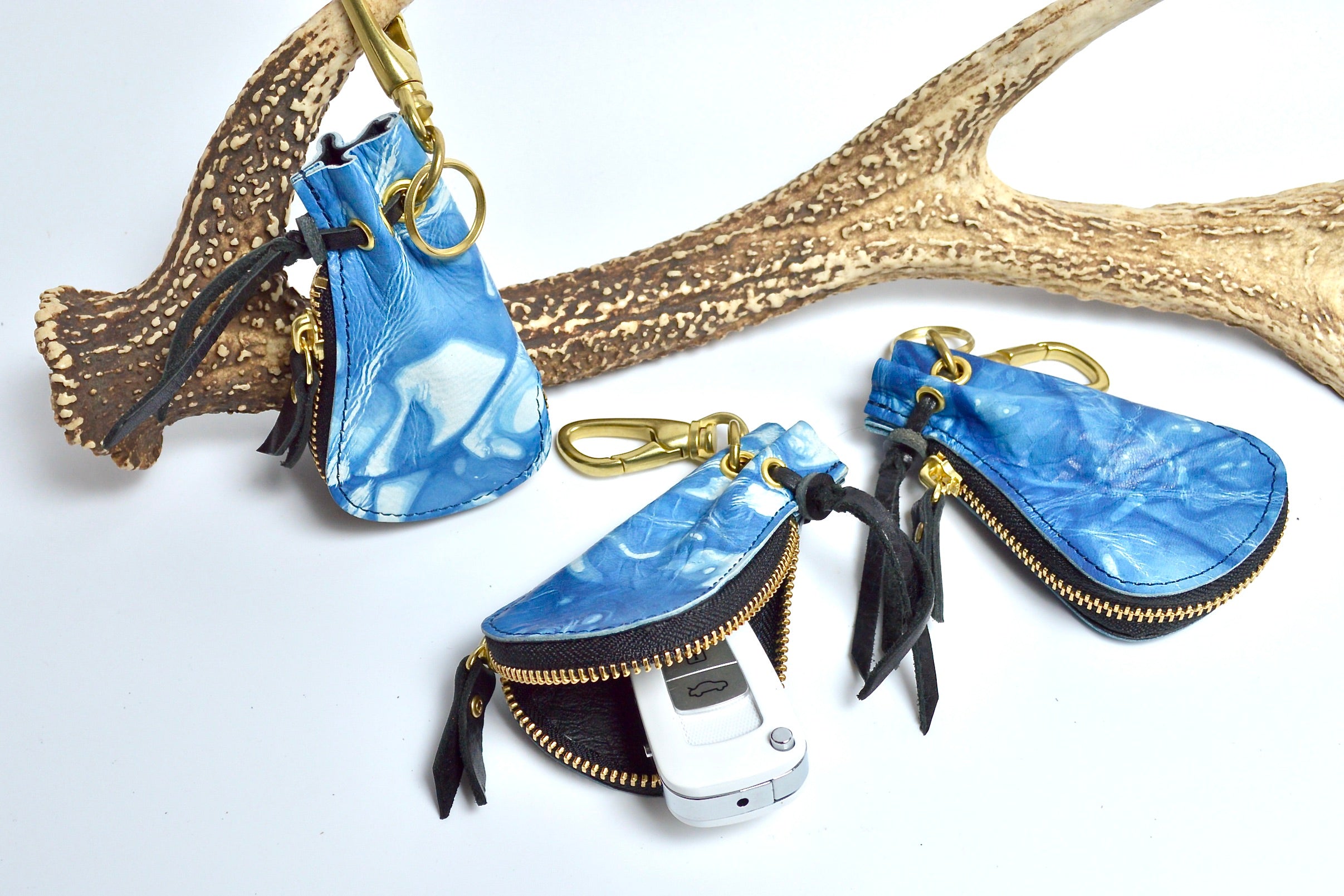 逢初レザー:スマートキーケース:ASK-110R ランダム染め