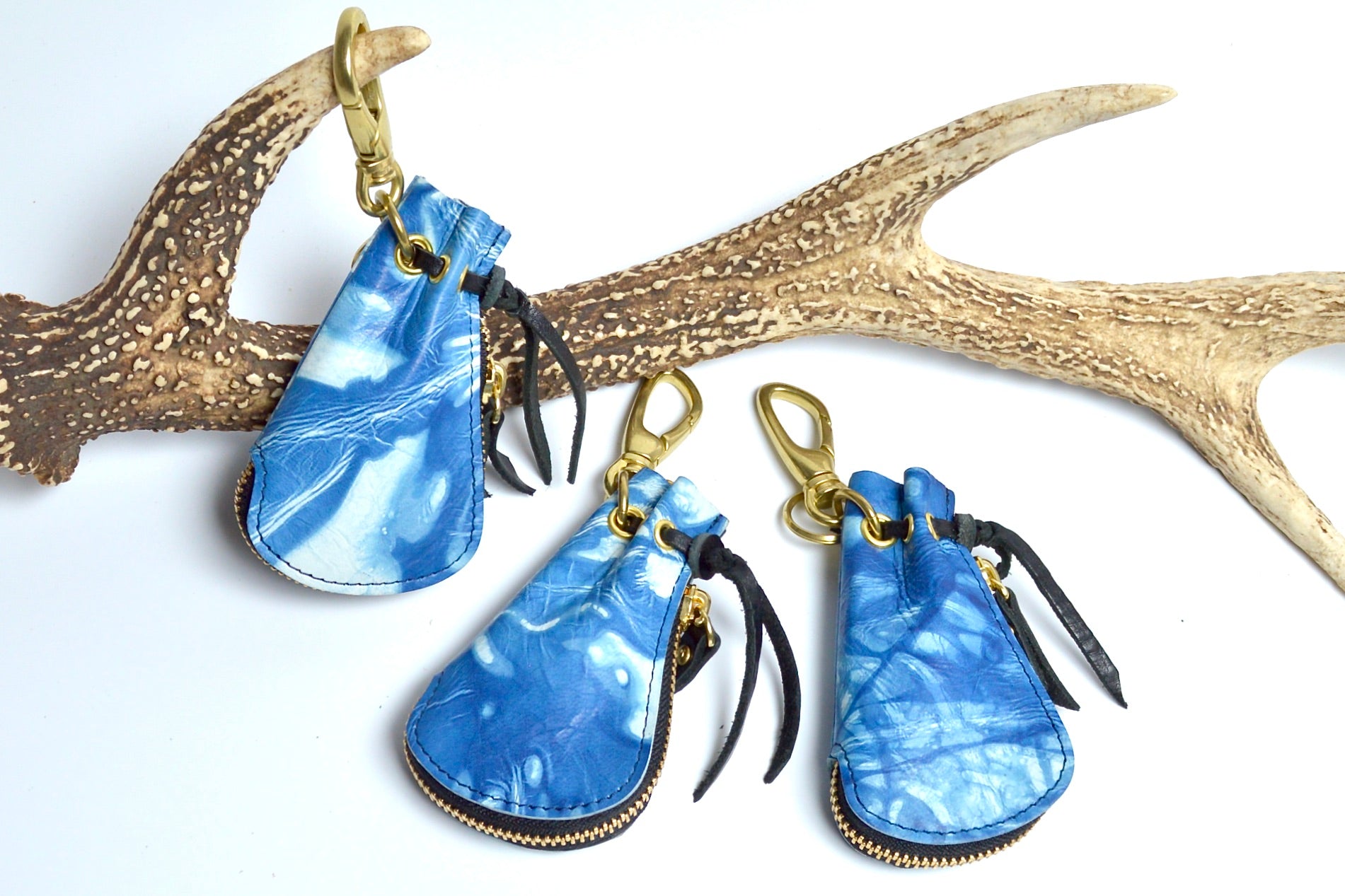 逢初レザー:スマートキーケース:ASK-110R ランダム染め