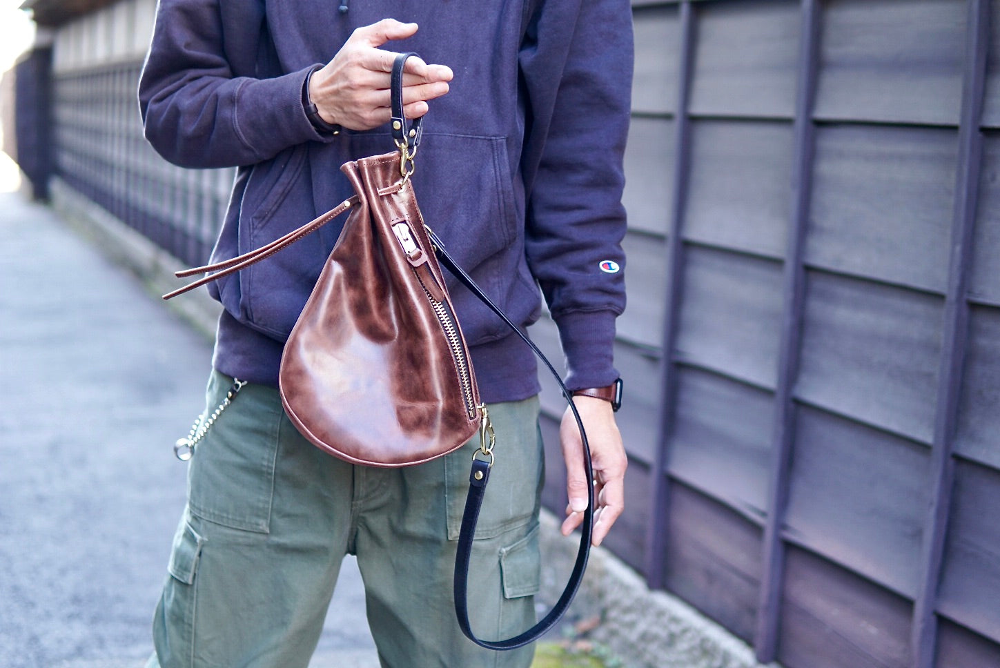 GHB-210 Drawstring shoulder bag, size M