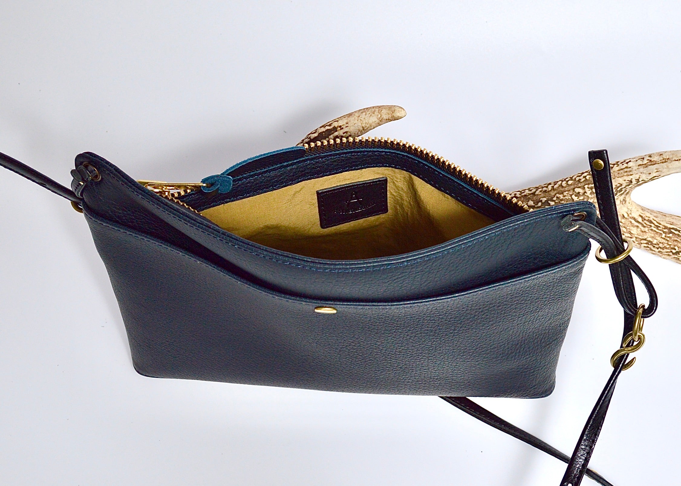 Sacoche: Shinshu deer leather: DSH-200