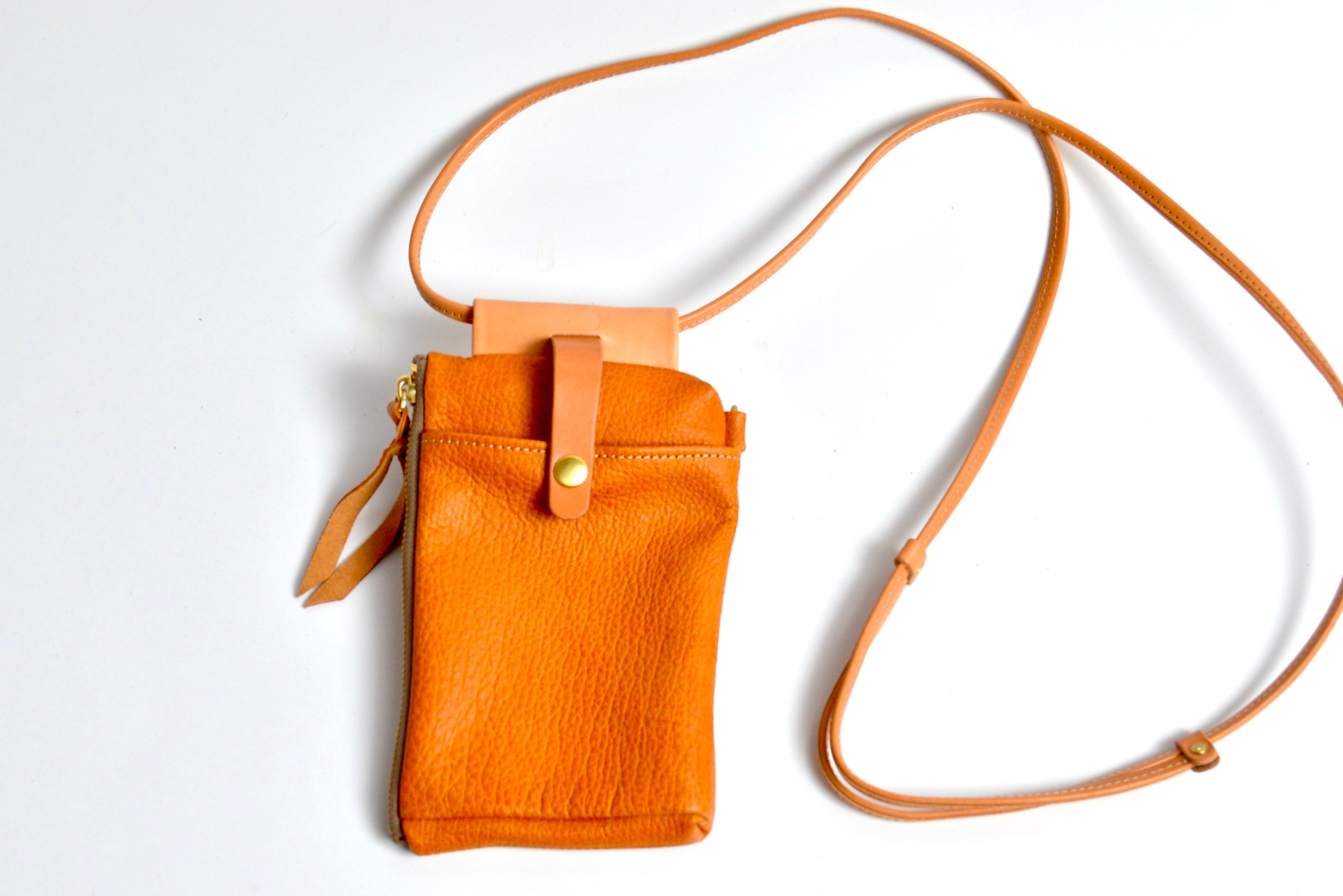 Shinshu deer leather: Smartphone shoulder pouch: DSP-200