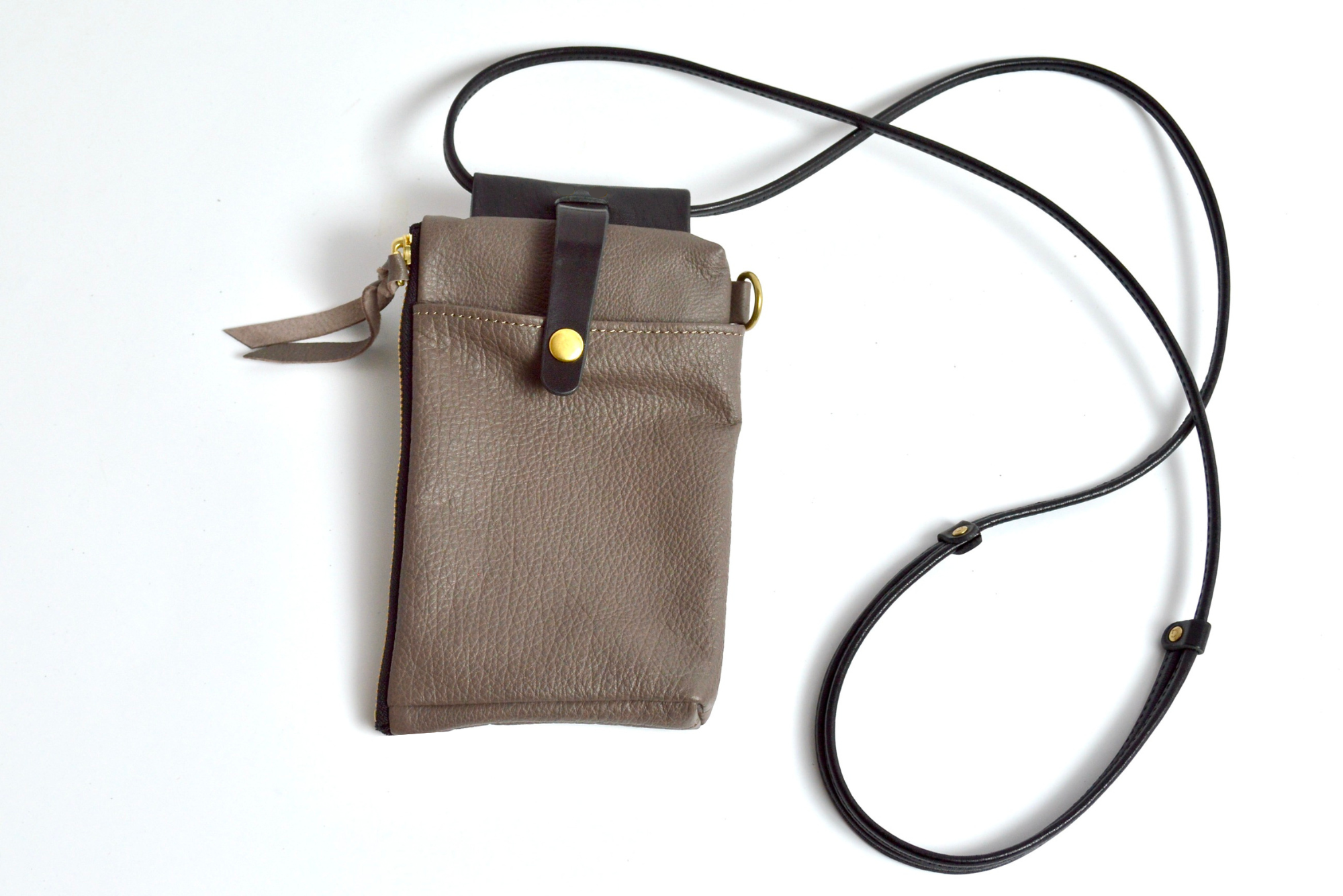 Shinshu deer leather: Smartphone shoulder pouch: DSP-200