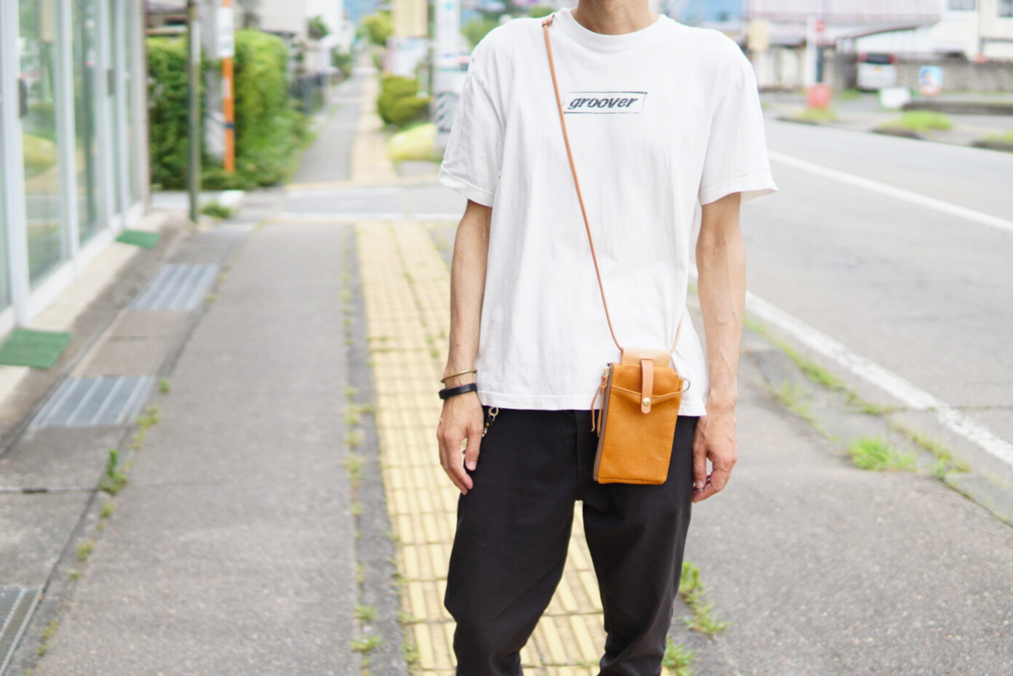 Shinshu deer leather: Smartphone shoulder pouch: DSP-200