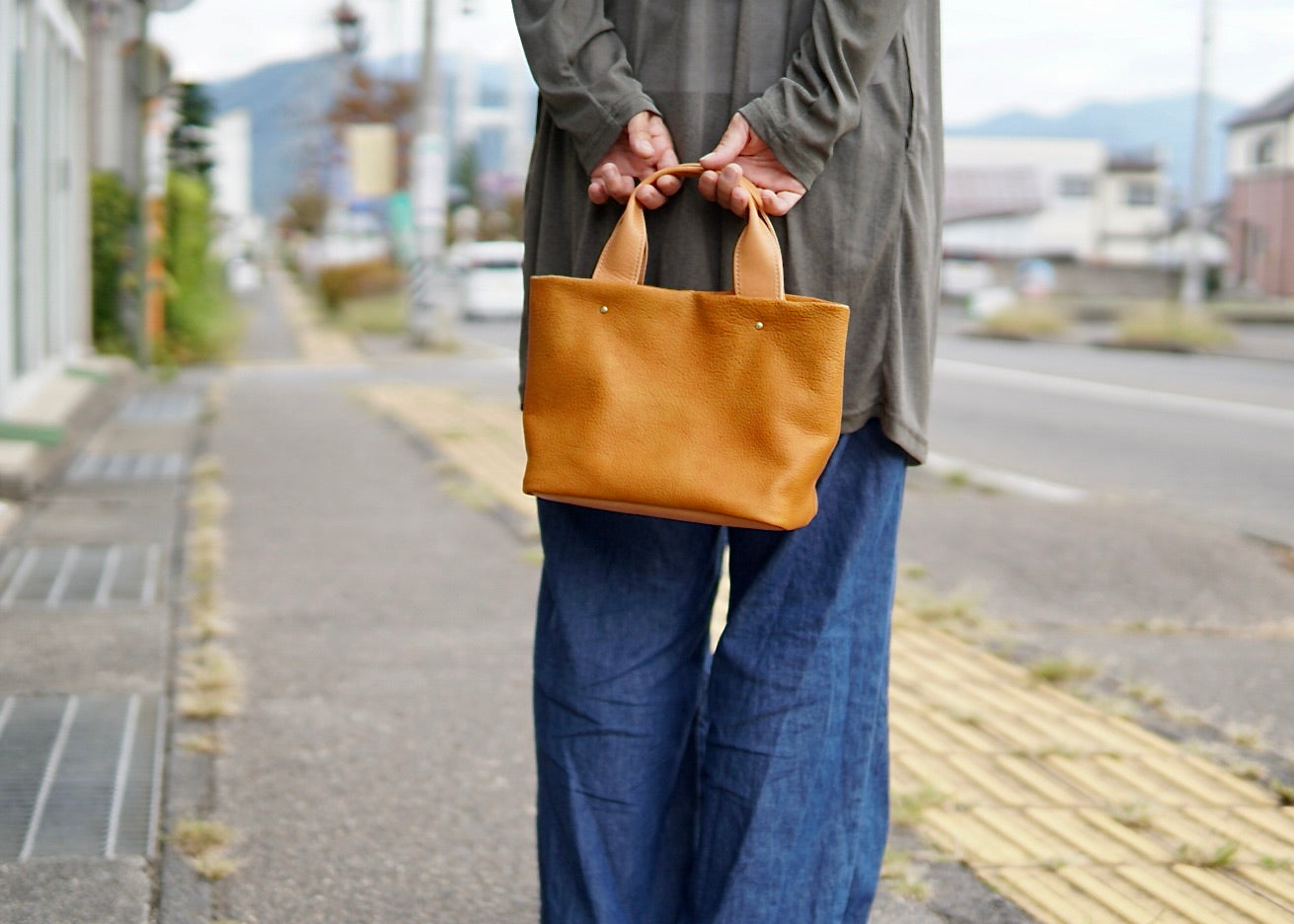 信州鹿革:寸胴ミニトート:DTB-300