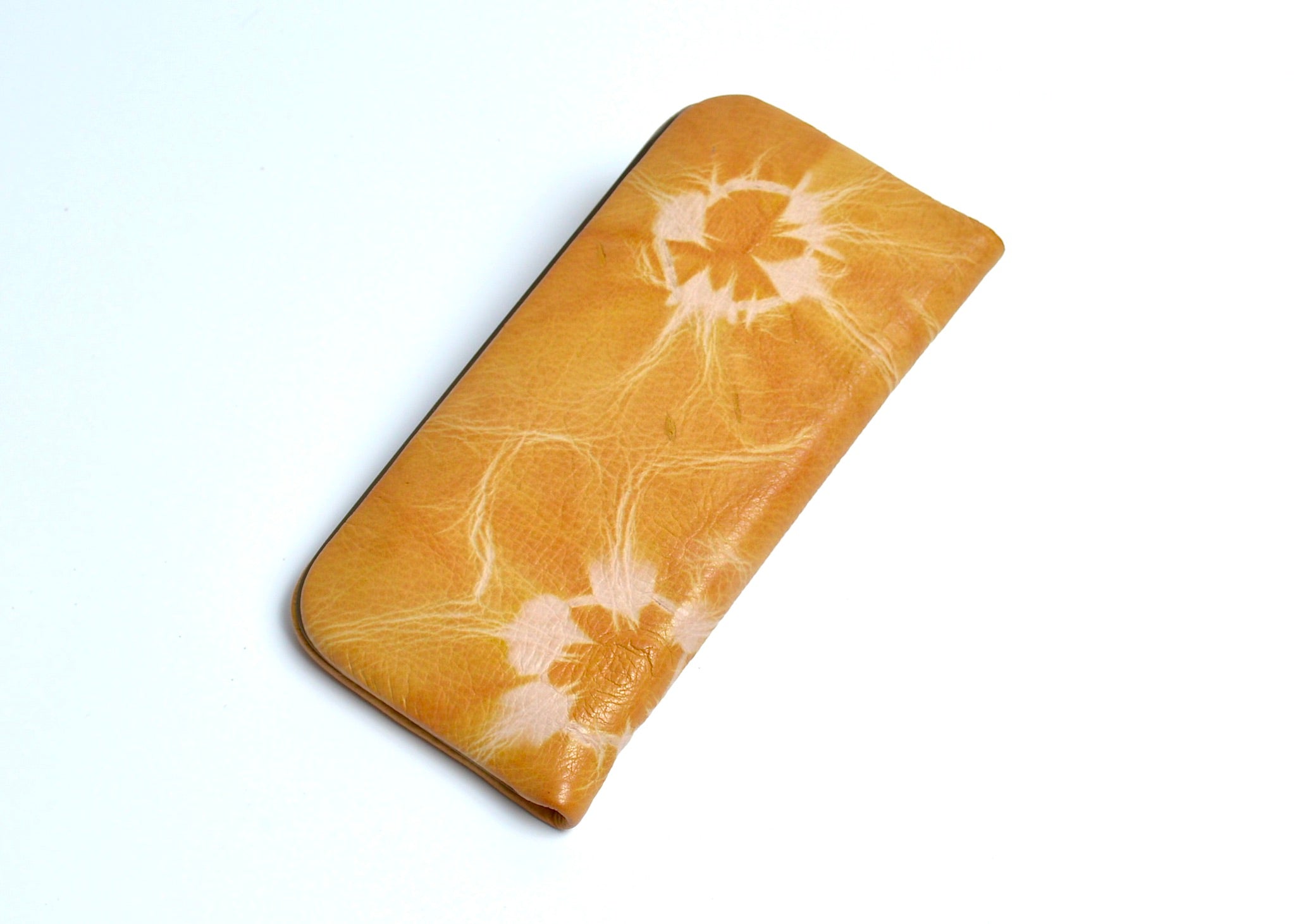 Apricot-dyed leather: Clasp-closure long wallet: Hidden clasp: KDG-100