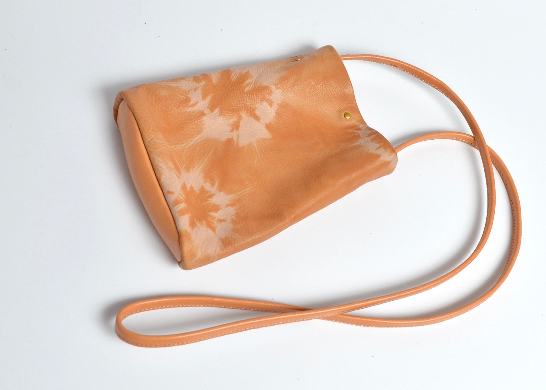 杏染革:寸胴スマホポーチ:KZB-100