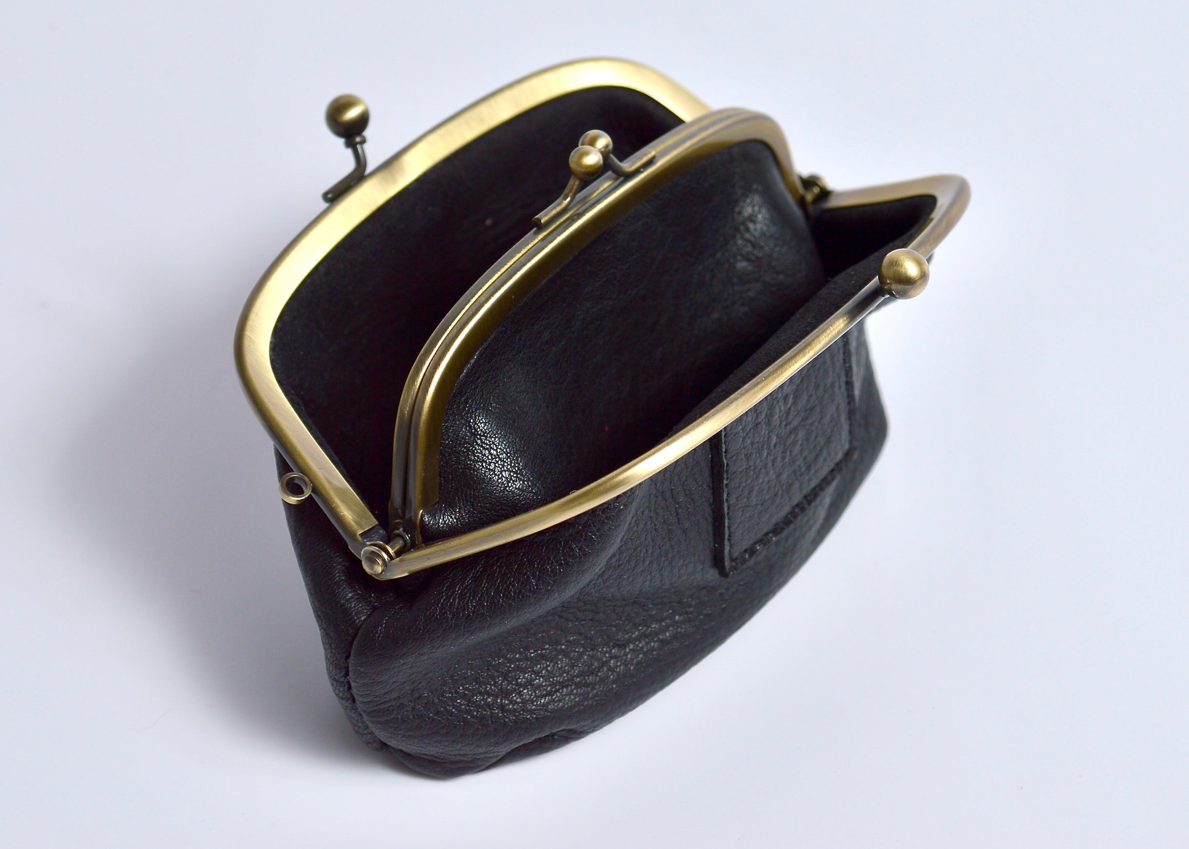 Shinshu deer leather: L zip wallet DLZ-100