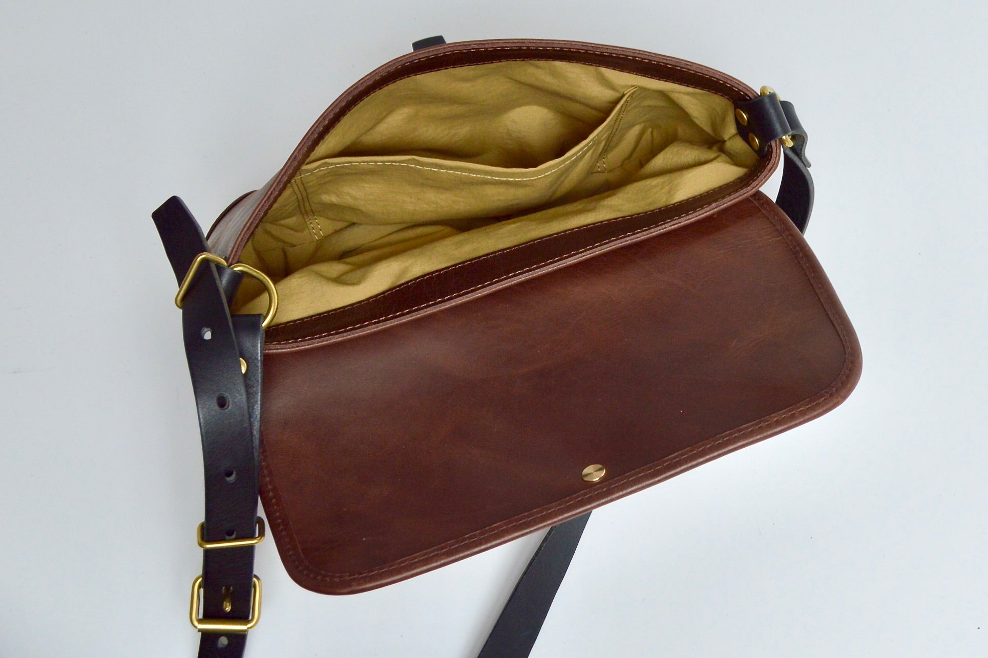 Messenger bag: GMB-100