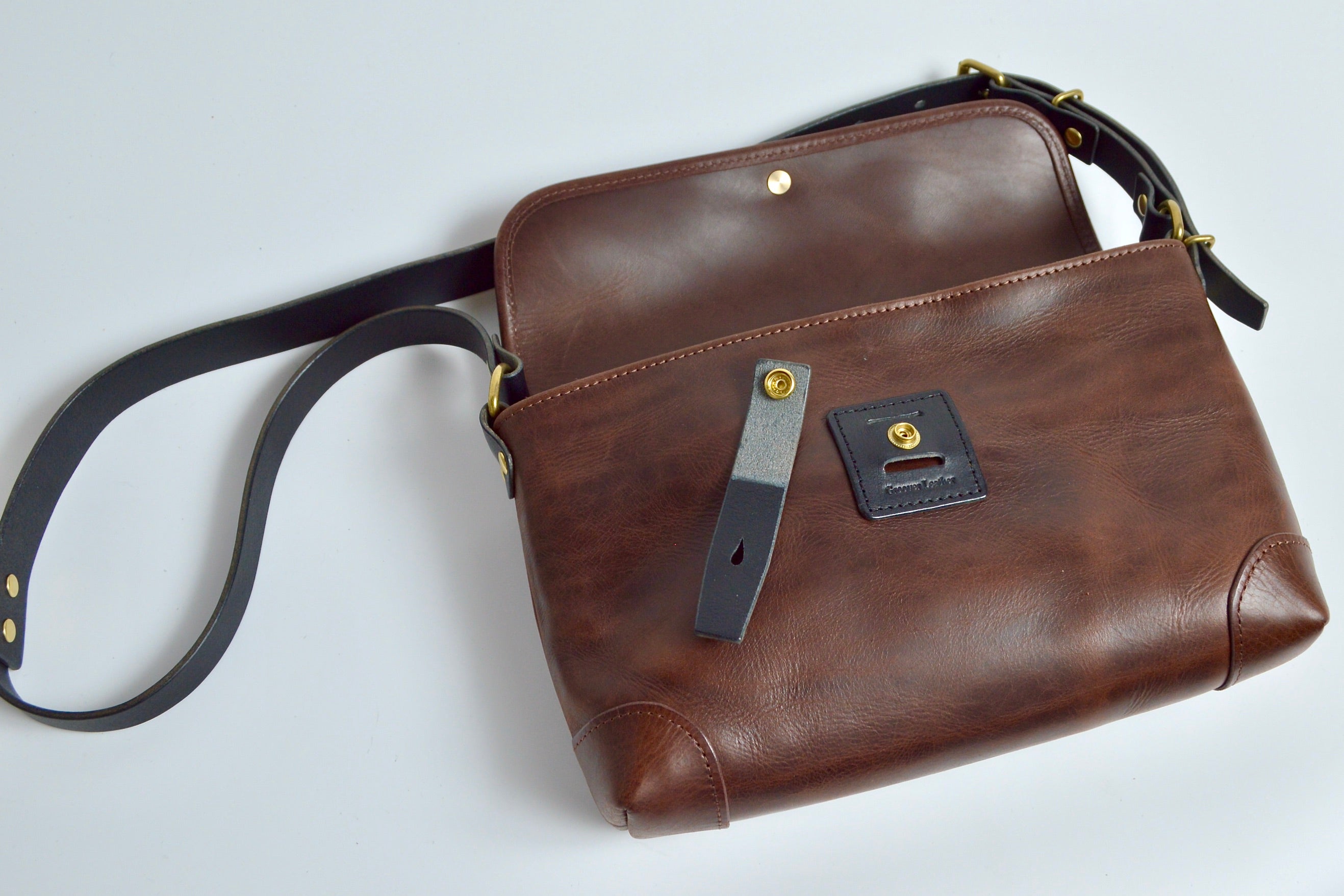 Messenger bag: GMB-100