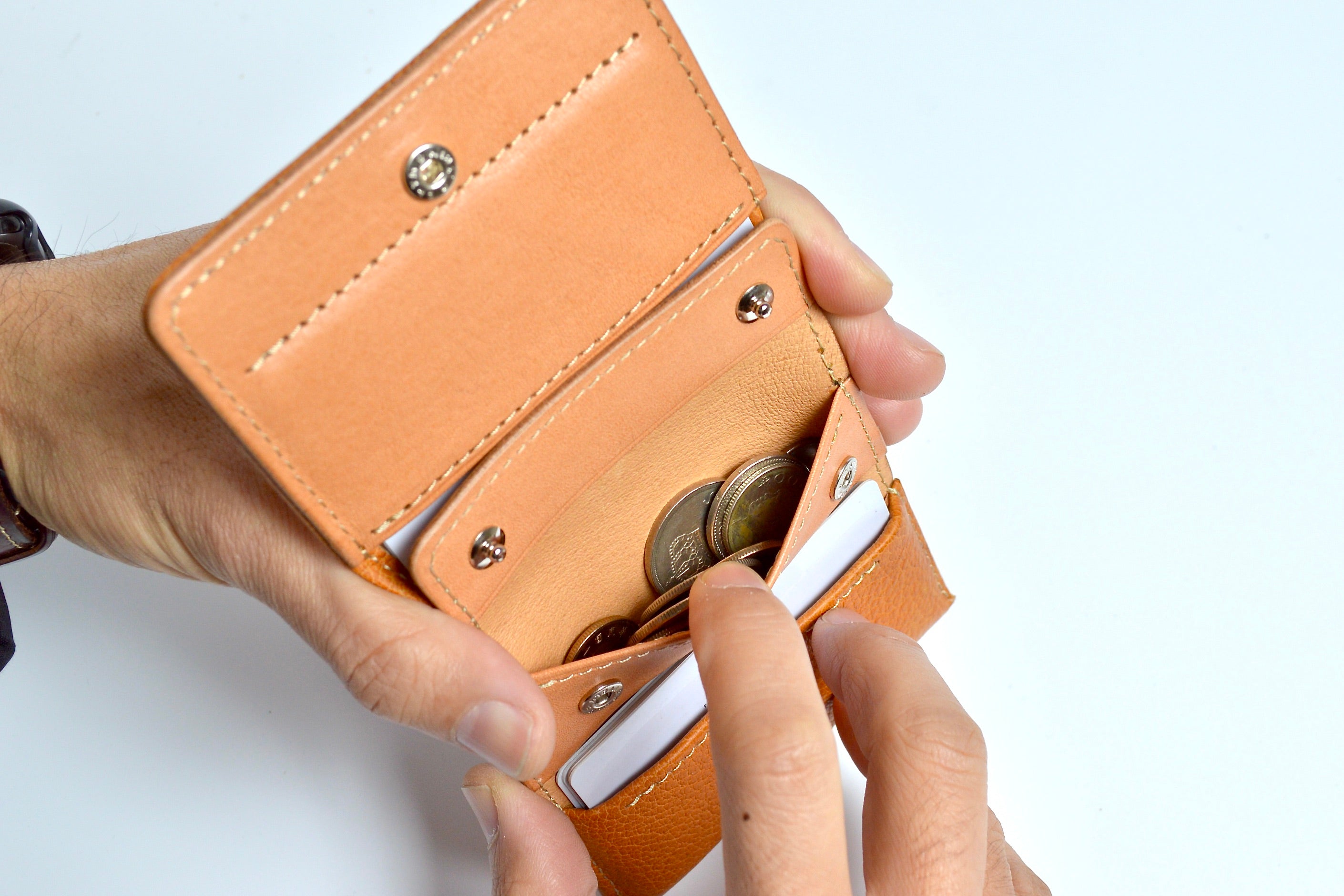 Shinshu deer leather: DHD-100 Thin and compact