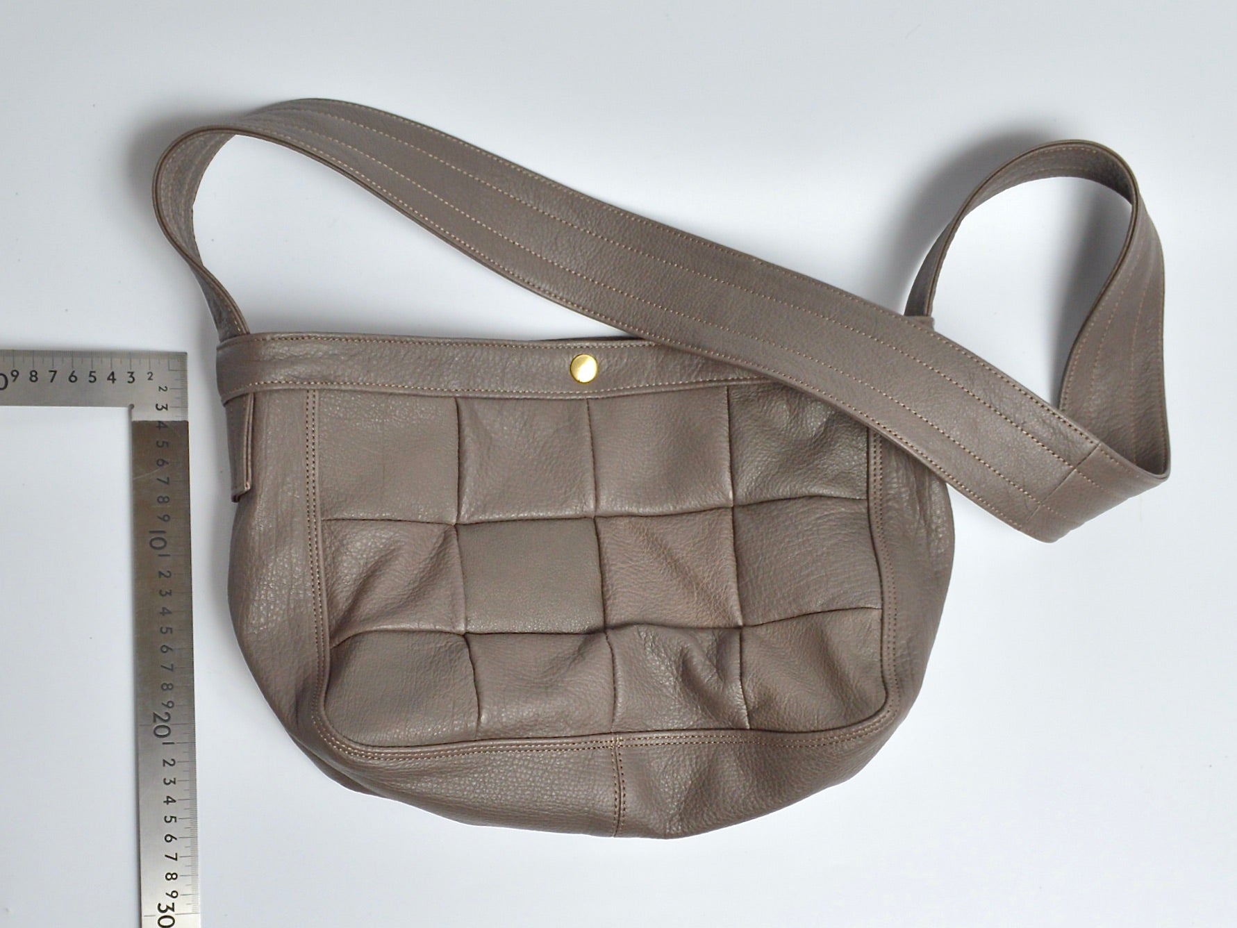 Newspaper bag: Shinshu deer leather: DNB-110 (medium size)