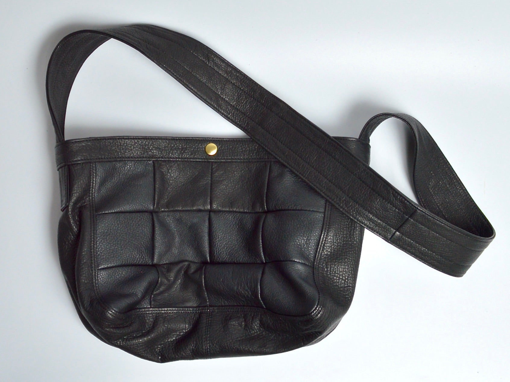 Newspaper bag: Shinshu deer leather: DNB-110 (medium size)