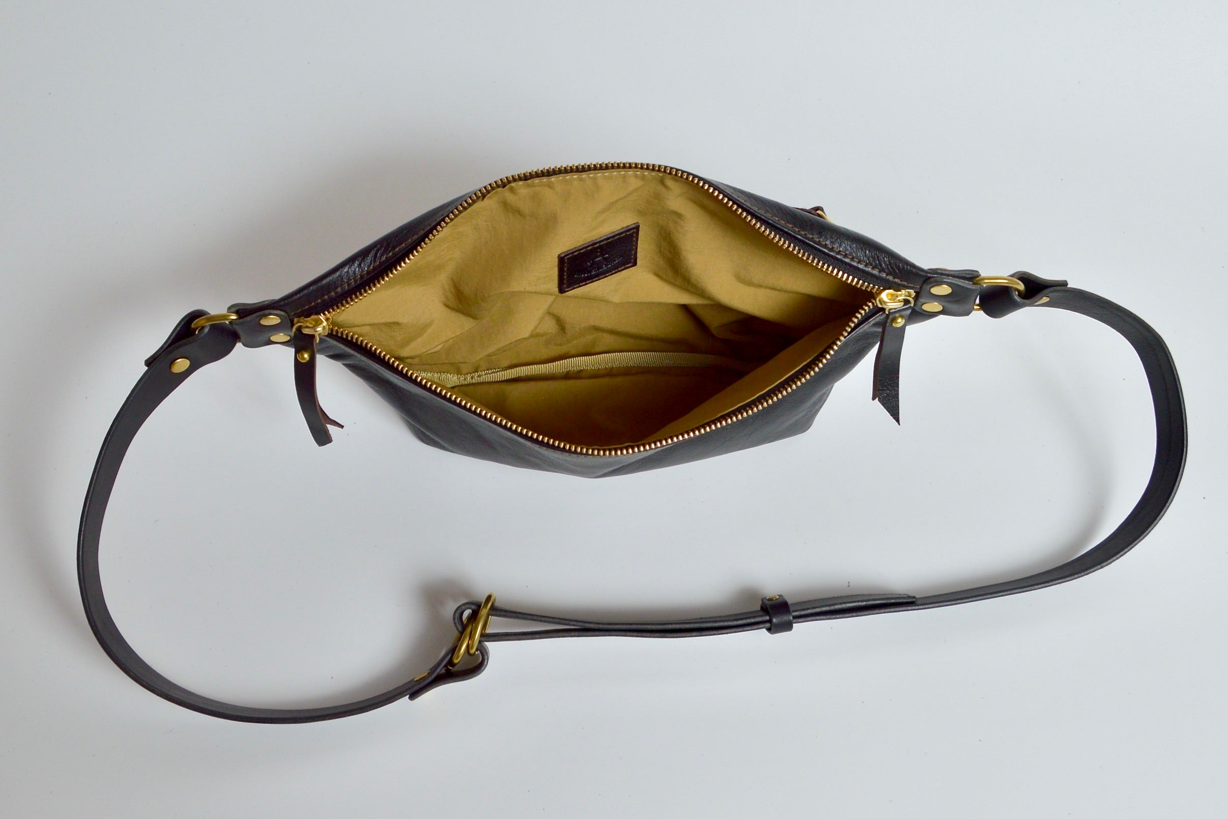 Sacoche: Shinshu deer leather: DSH-200