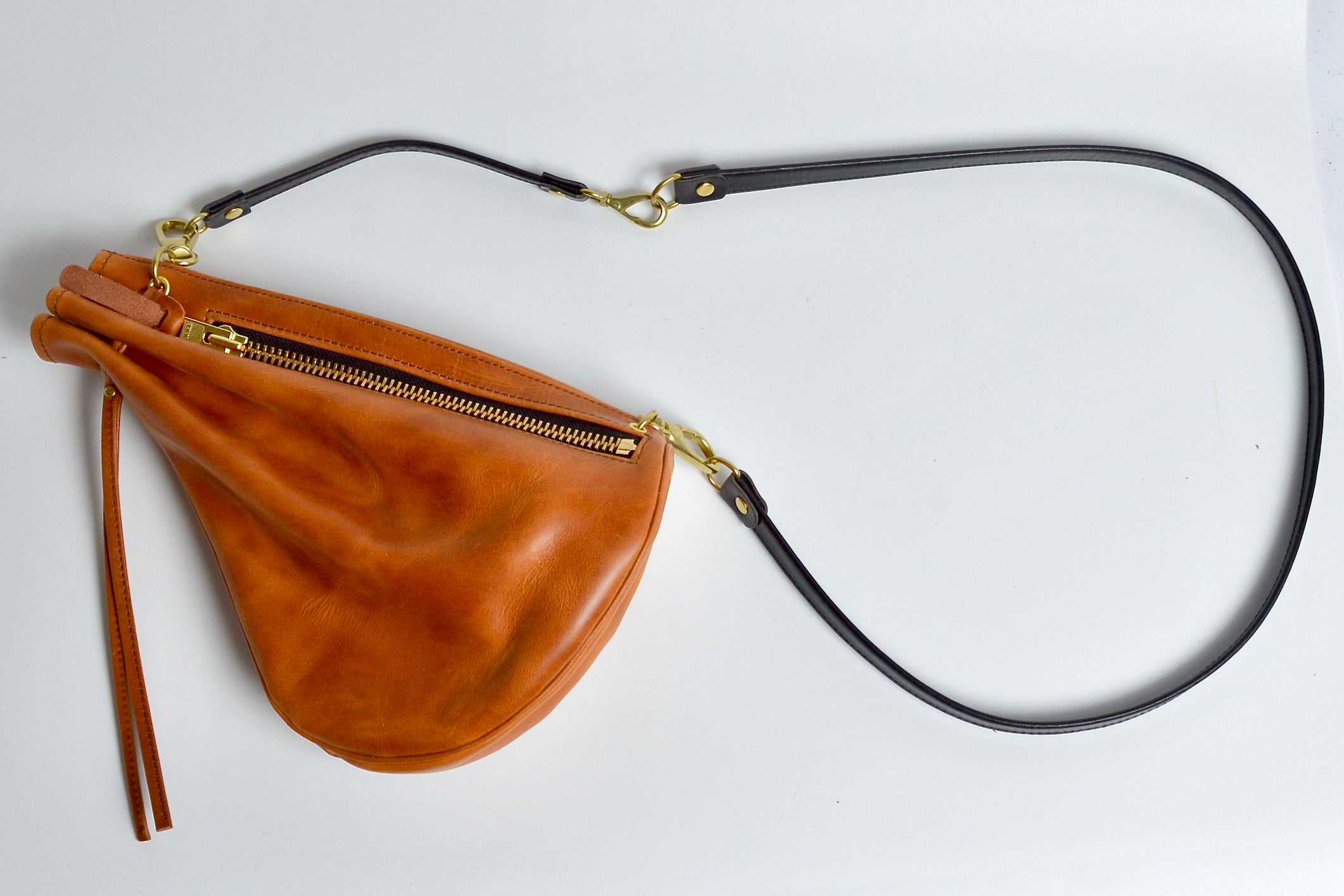 GHB-210 Drawstring shoulder bag, size M