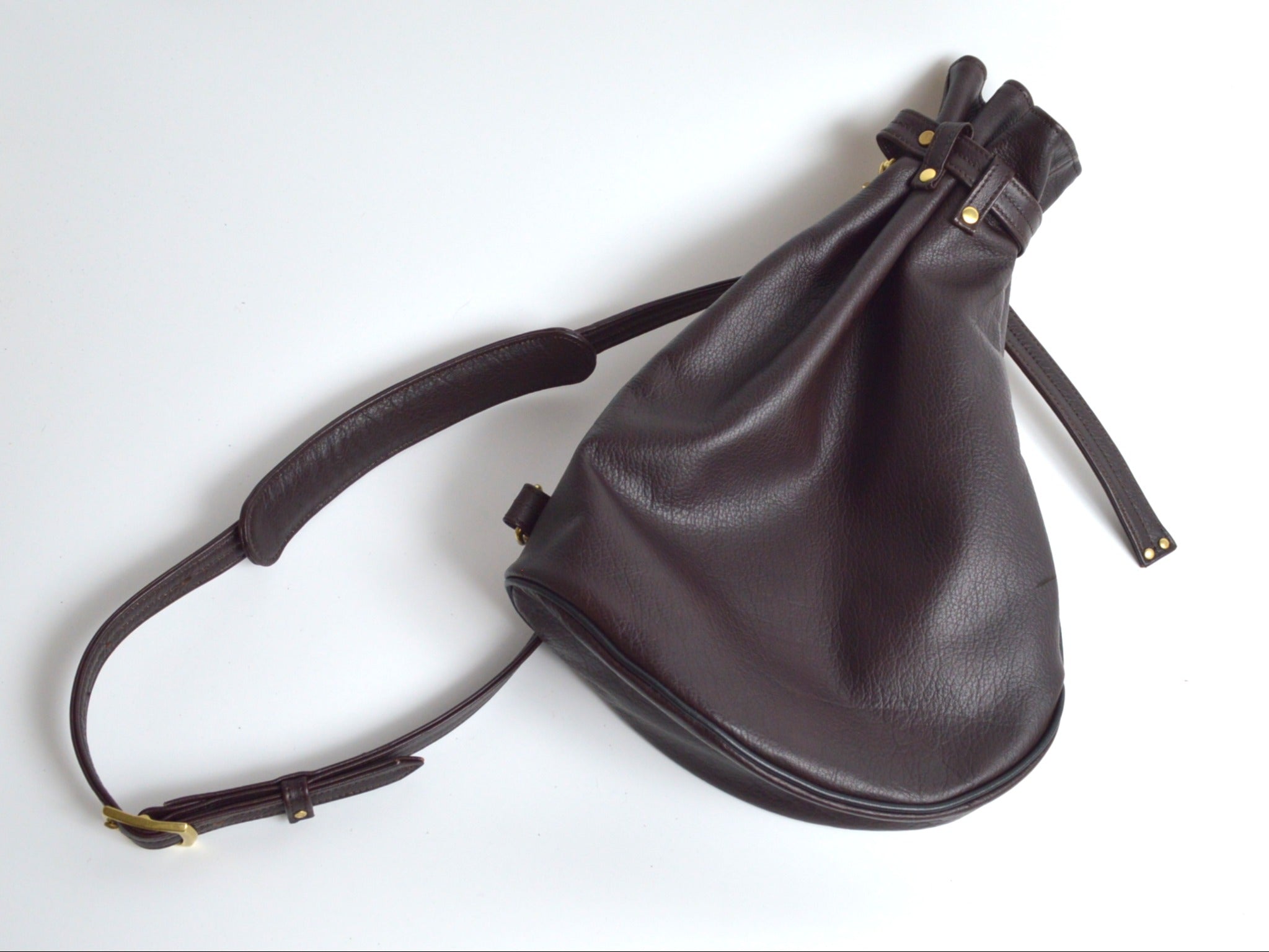 ヤーカ　ショルダー　レザー　巾着 YArKA ショルダーバッグ 「YArKA/ヤーカ」drawstring shoulder