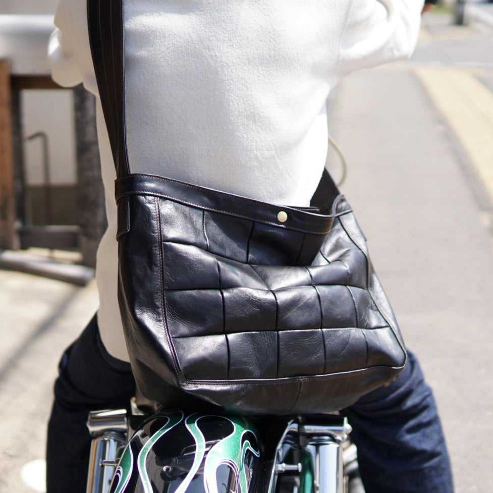 Newspaper bag: Shinshu deer leather: DNB-100