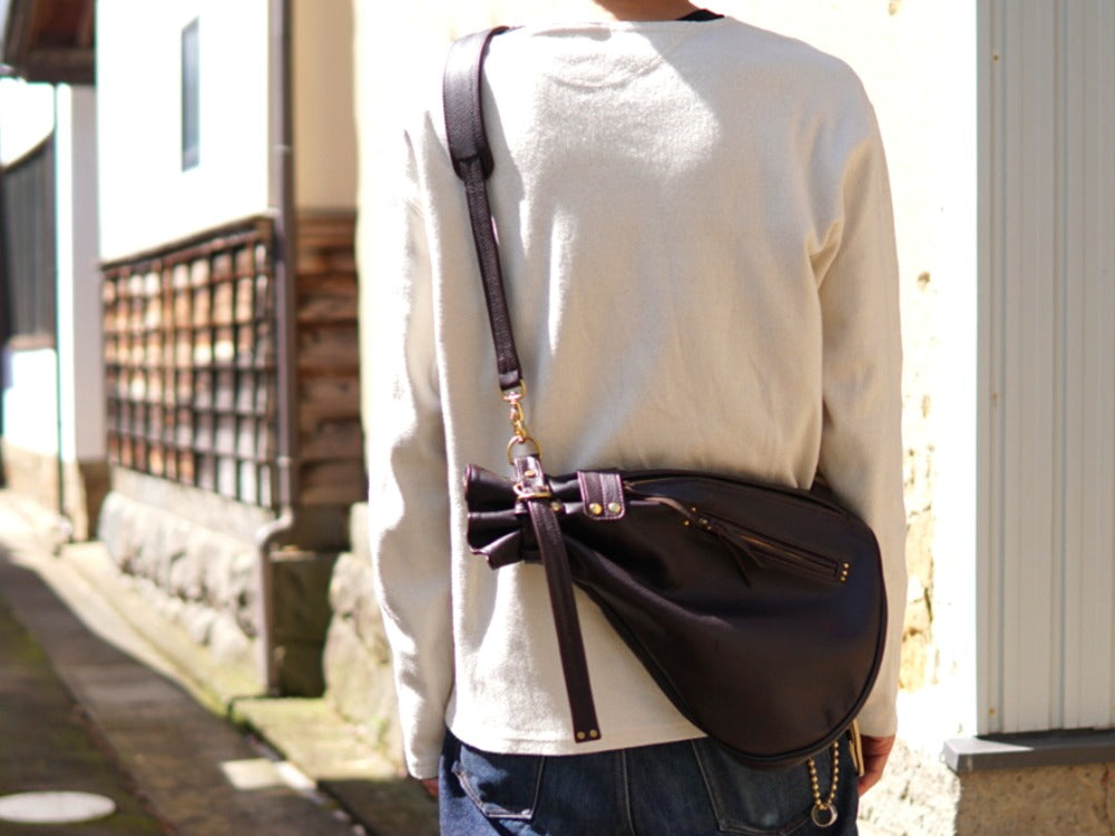 Drawstring shoulder bag Hi-DK-100 Shinshu deer leather
