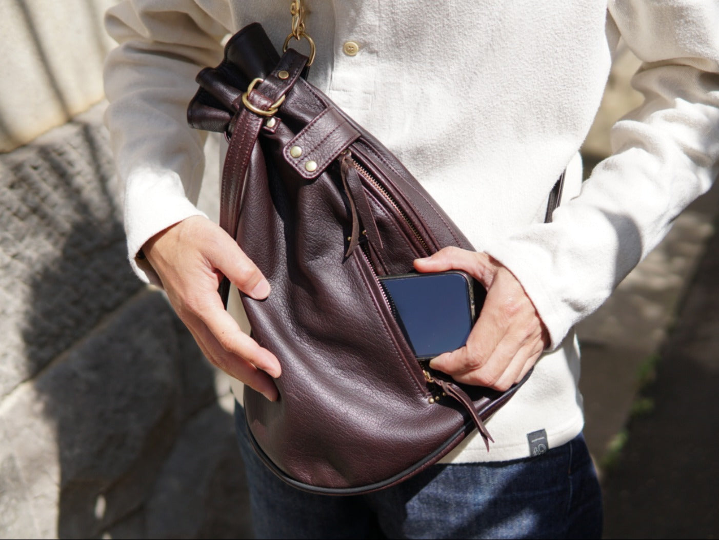 Drawstring shoulder bag Hi-DK-100 Shinshu deer leather