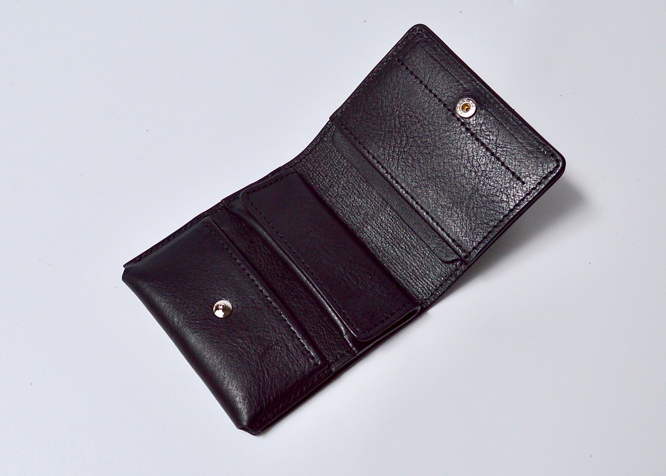 GHD-100 Thin and compact HANDY (Tuscany Shrink)
